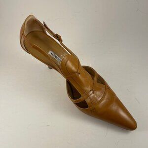 Manolo Blahnik Light Brown Leather strappy pumps, size 8, 3.5" heels